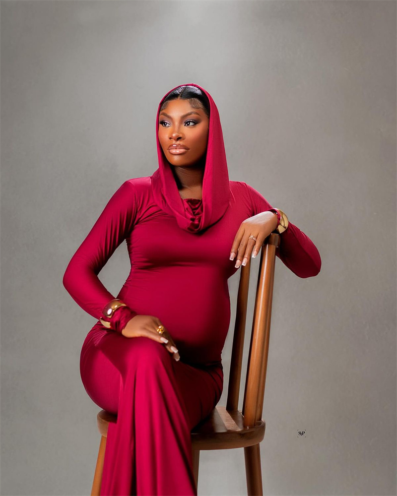 Red Hooded Woman Wedding Sleep - Maternity Wear recension och pris